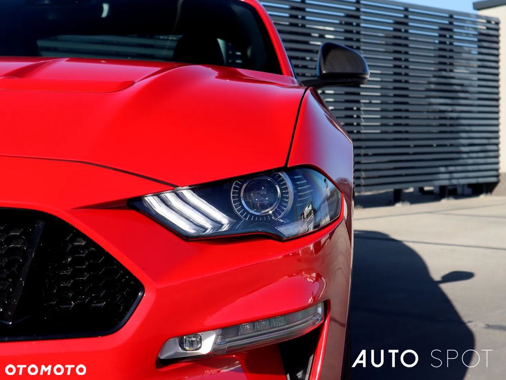 Ford Mustang 5.0 V8 GT - 10