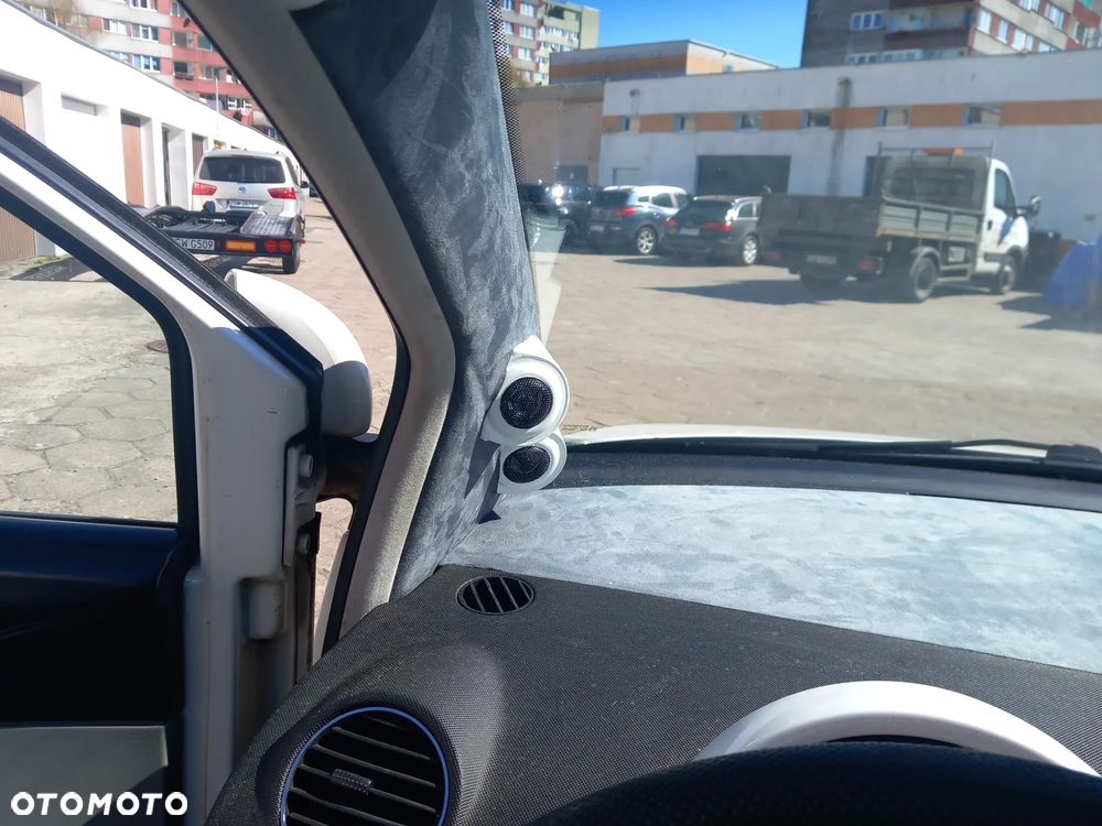 Volkswagen New Beetle 1.6 Coastal - 10