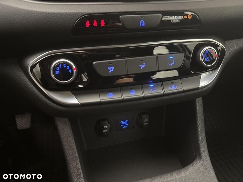 Hyundai i30 1.5 DPI Modern - 16