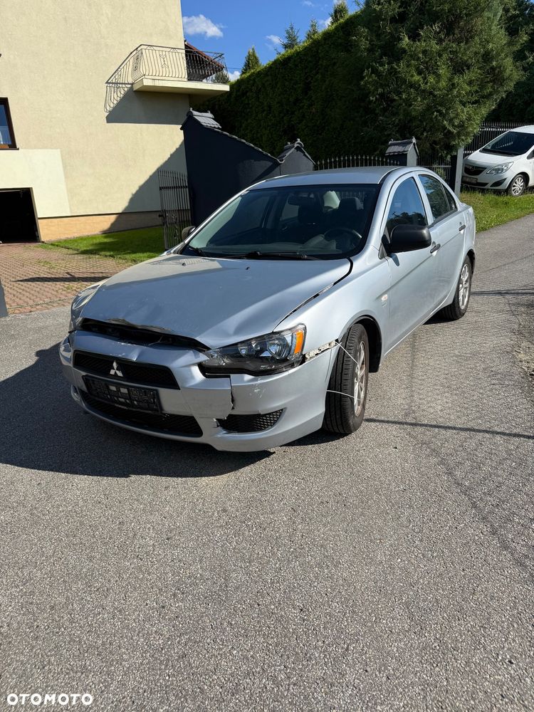 Mitsubishi Lancer - 5