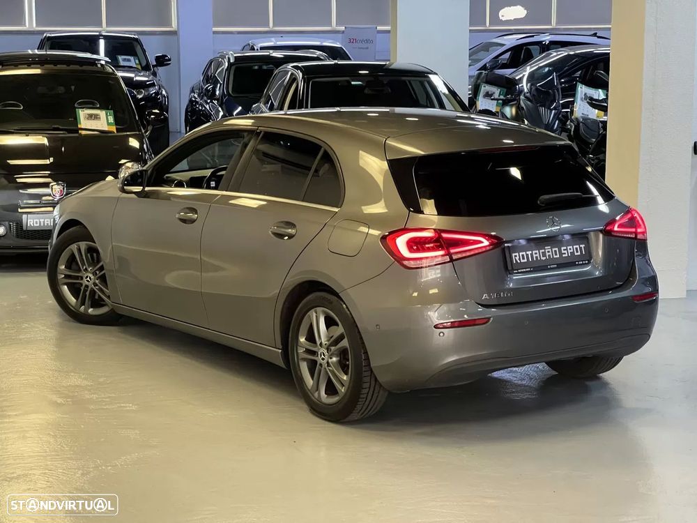 Mercedes-Benz A 180 d Progressive Aut. — fotografia 12
