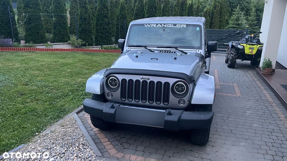 Jeep Wrangler - 2