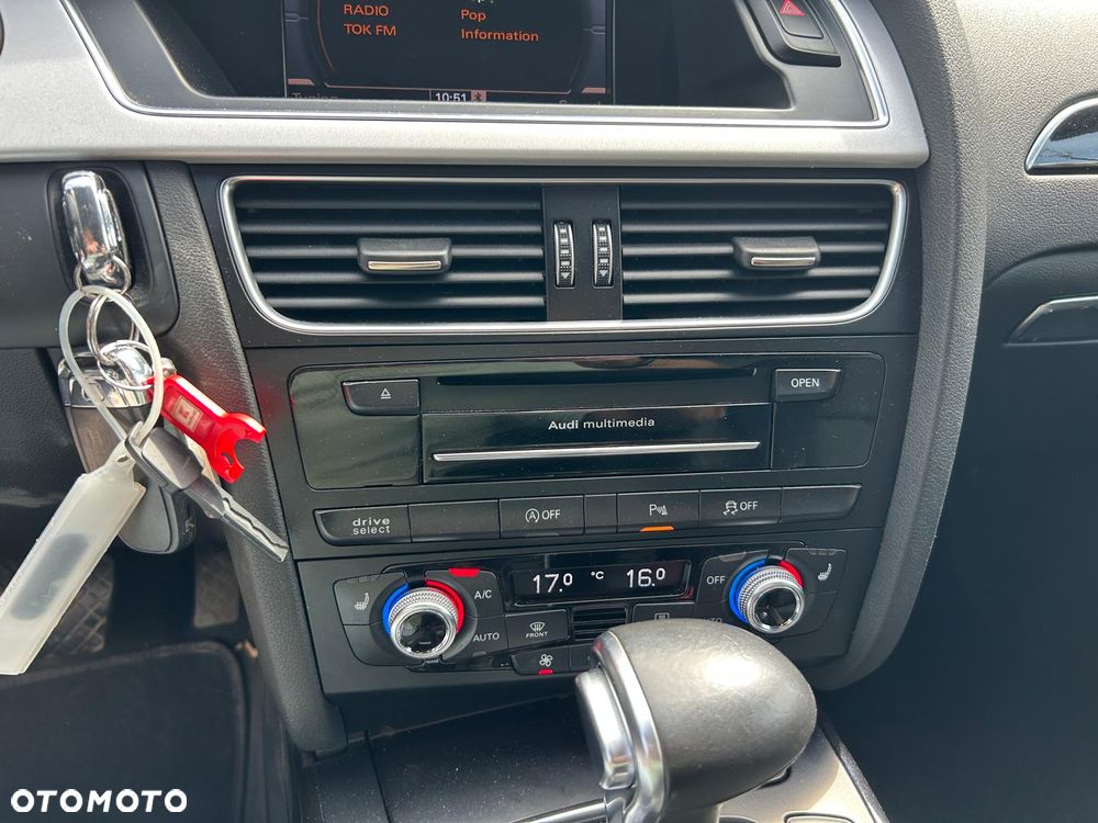 Audi A4 Avant 2.0 TDI DPF clean diesel multitronic S line Sportpaket - 29