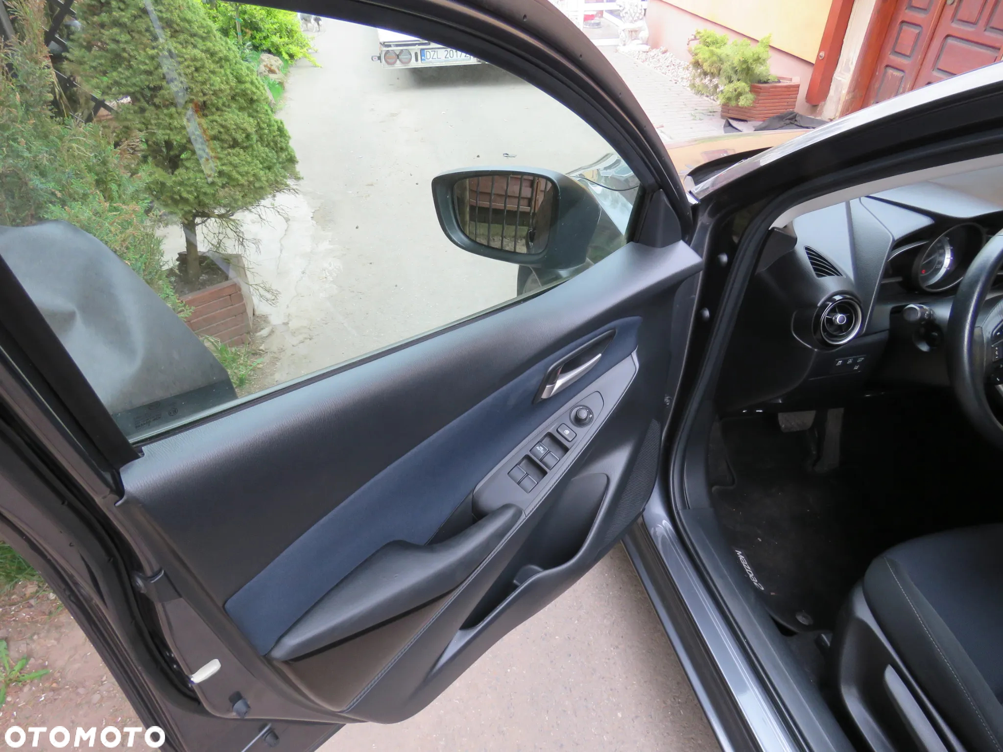 Mazda 2 SKYACTIV-G 90 Exclusive-Line - 8