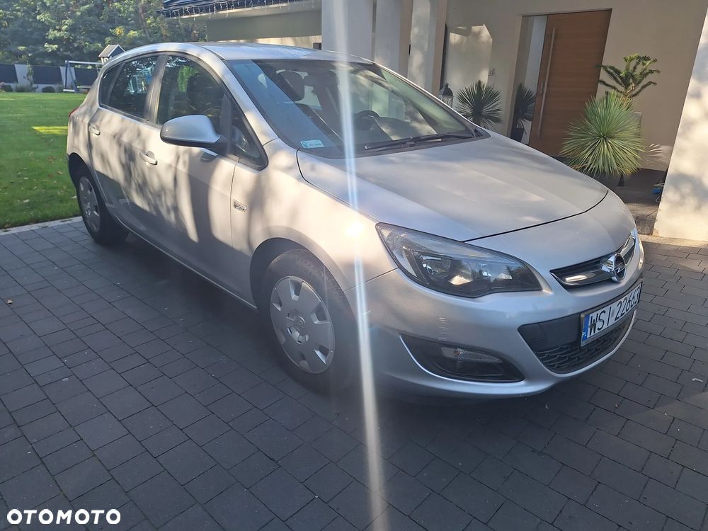 Opel Astra - 4