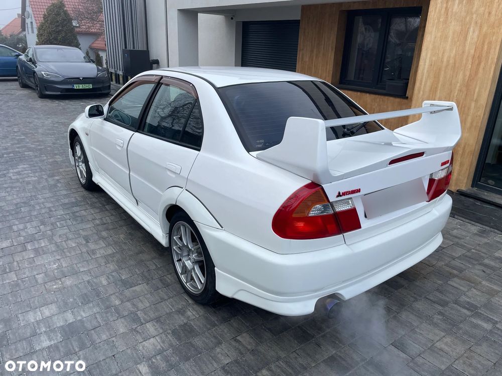 Mitsubishi Lancer Evolution - 8