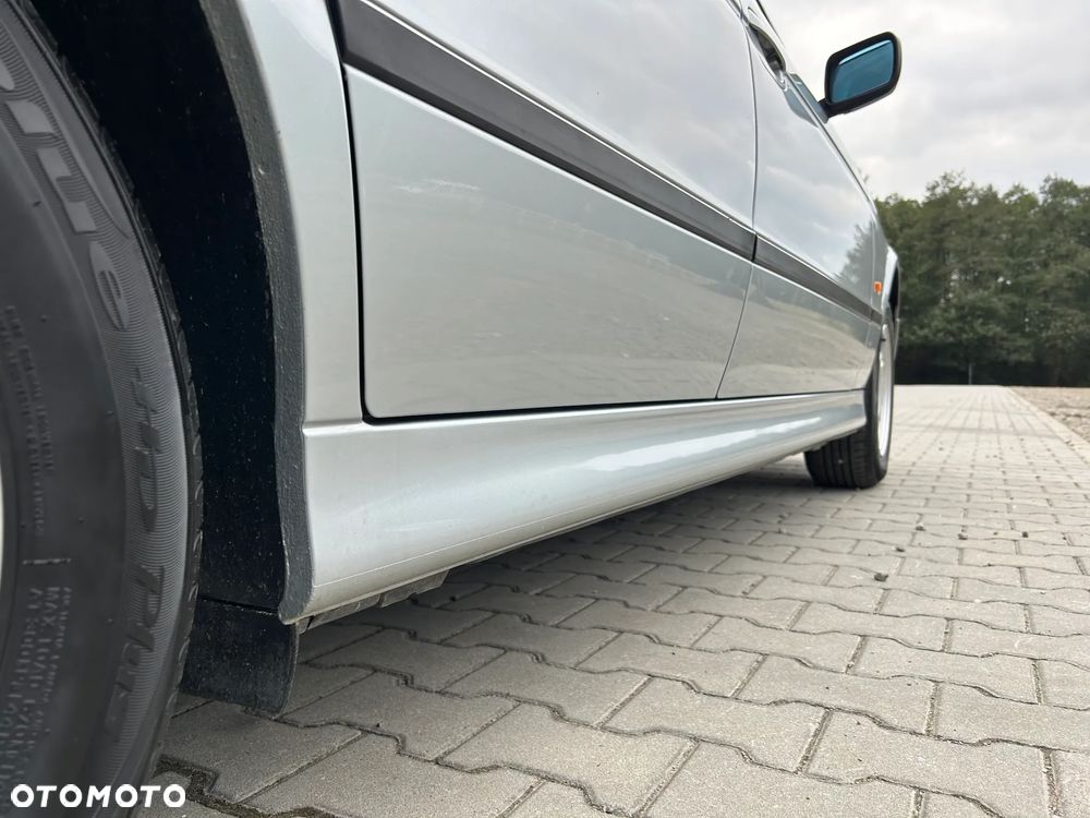 BMW Seria 5 525tds - 11