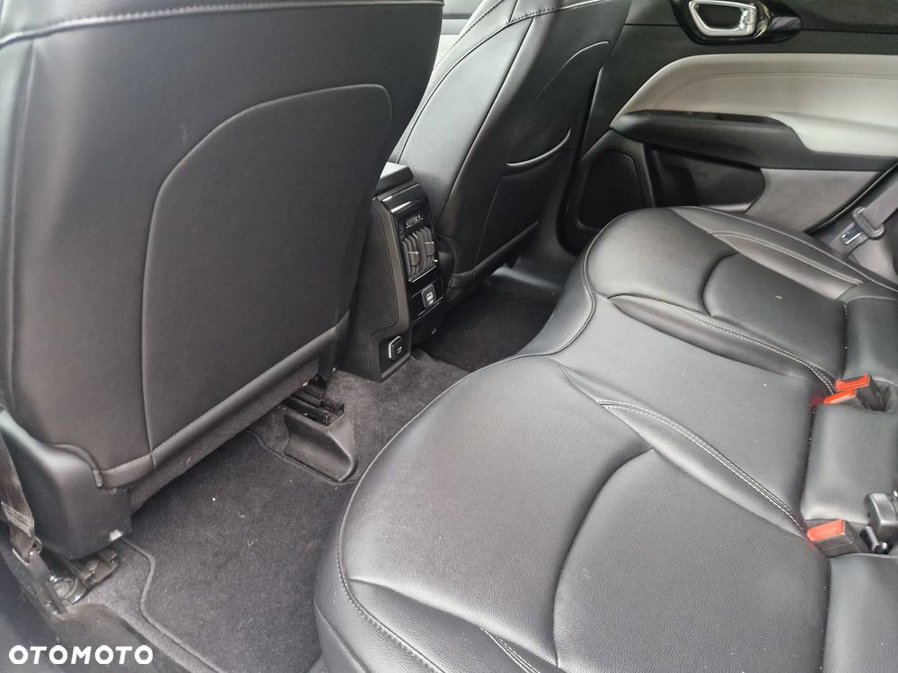 Jeep Compass - 34