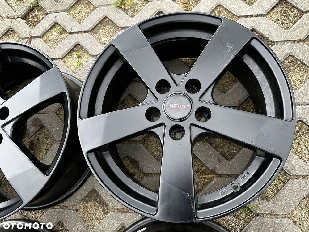 DEZENT TT felga 7X17 ET40 4x114,3 KBA 49295 - 2