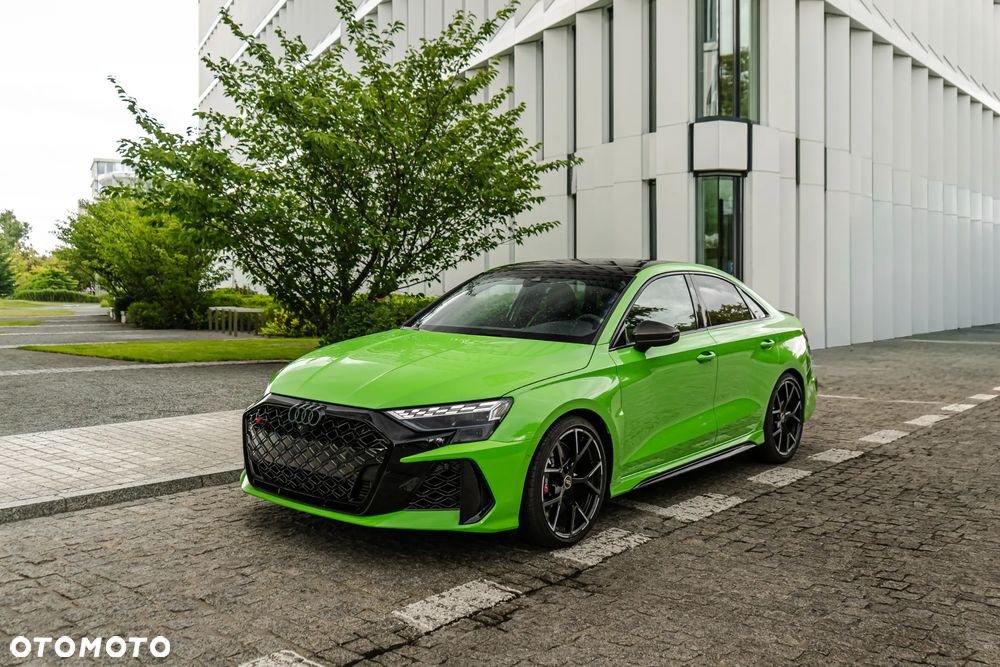 Audi RS3 Limousine TFSI Quattro S tronic - 3