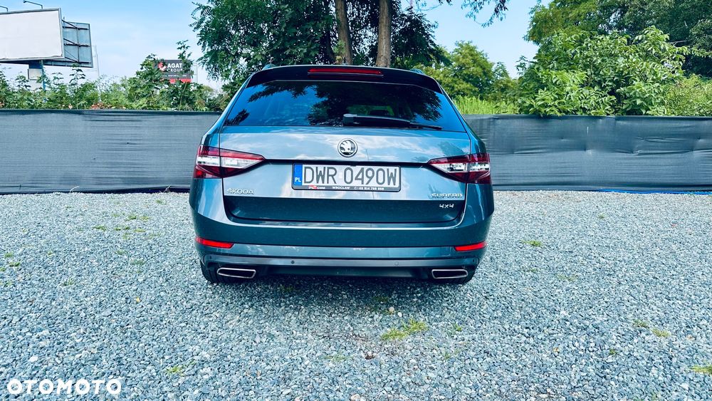 Skoda Superb 2.0 TSI 4x4 DSG Sportline - 7