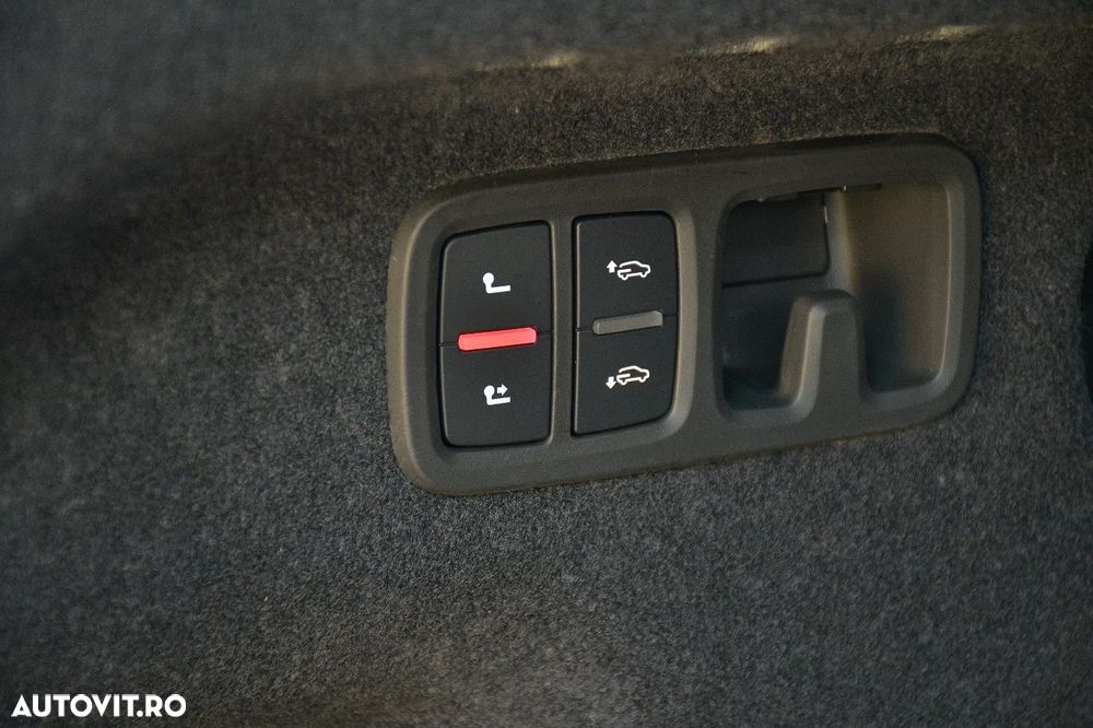 Audi SQ8 4.0 TFSI quattro Tiptronic - 12