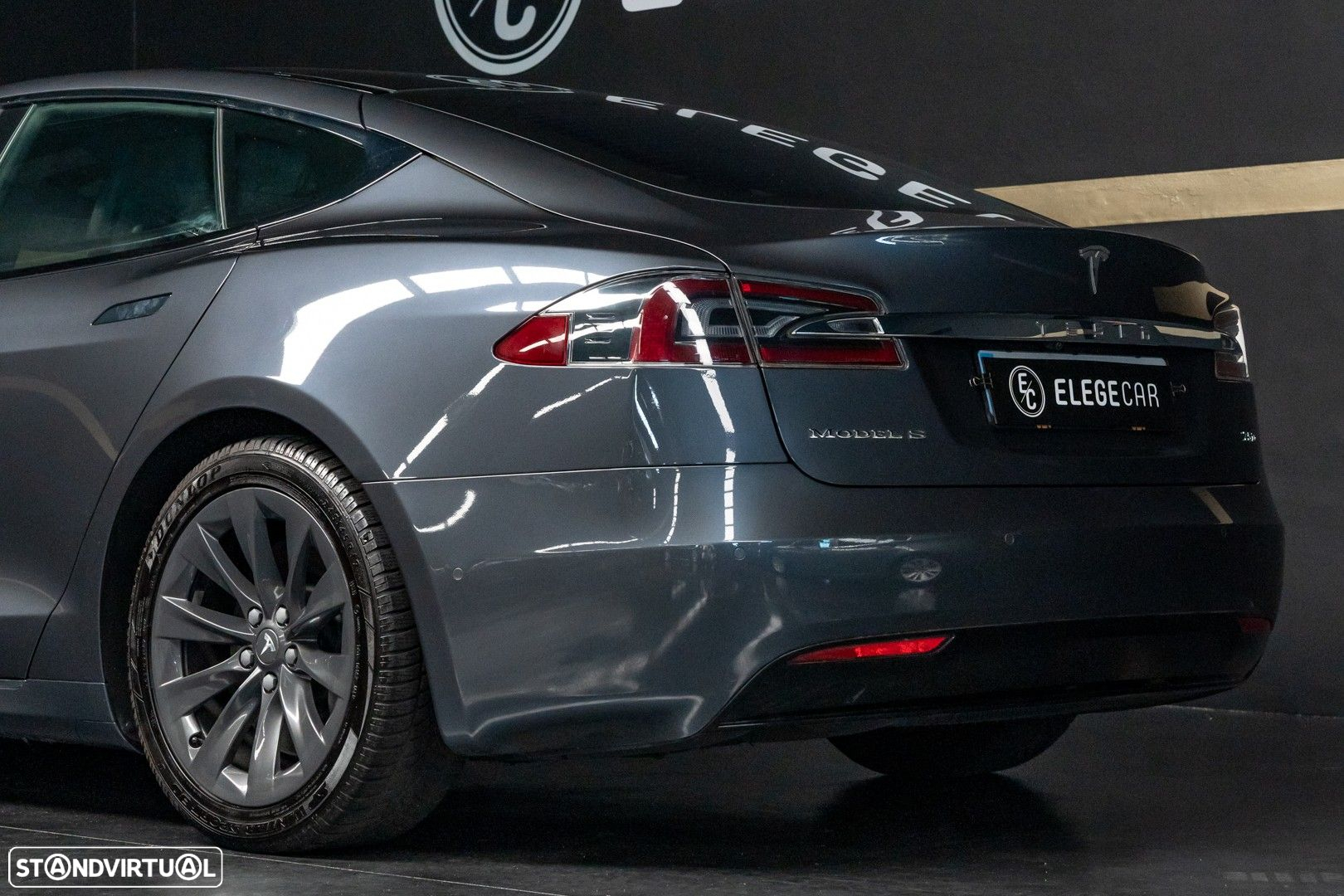 Tesla Model S 75D - 10
