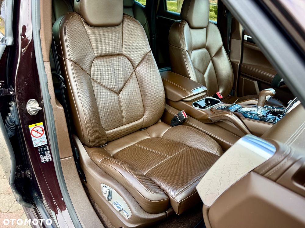 Porsche Cayenne Diesel Platinum Edition - 8