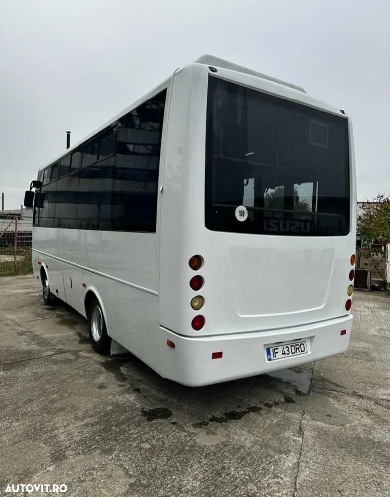Isuzu NOVOCITI - 2