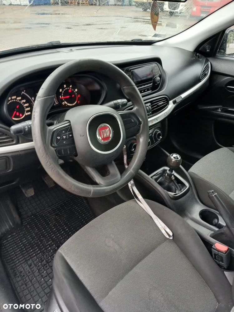 Fiat Tipo 1.4 16V - 4