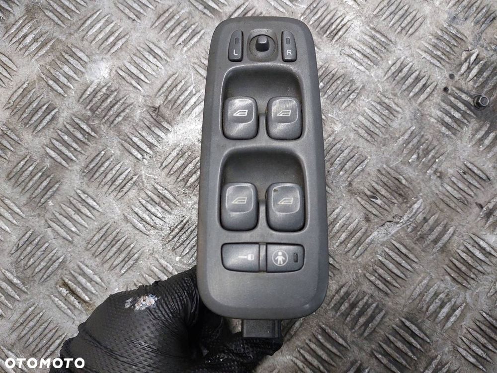 PANEL STEROWANIA SZYB VOLVO S60 I 8682949 - 1