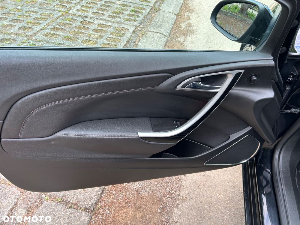 Opel Astra 1.6 T SIDI Sport S&S - 16