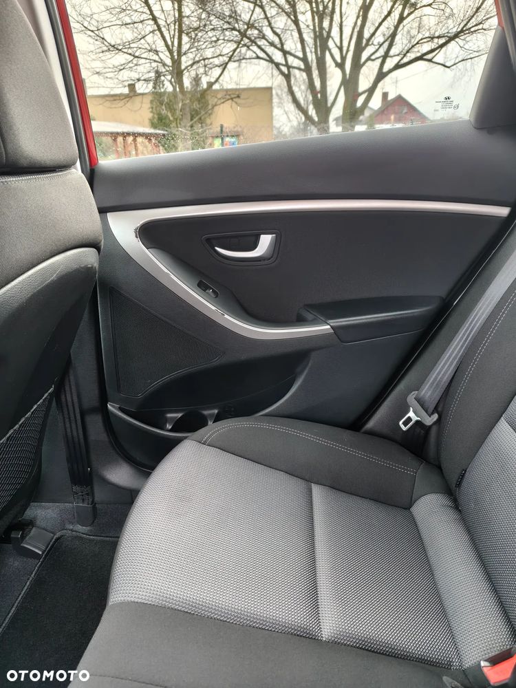 Hyundai i30 1.4 CRDi Comfort - 32