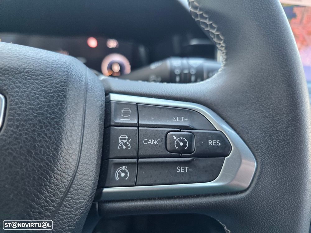 Jeep Compass 1.3 T Limited - 14