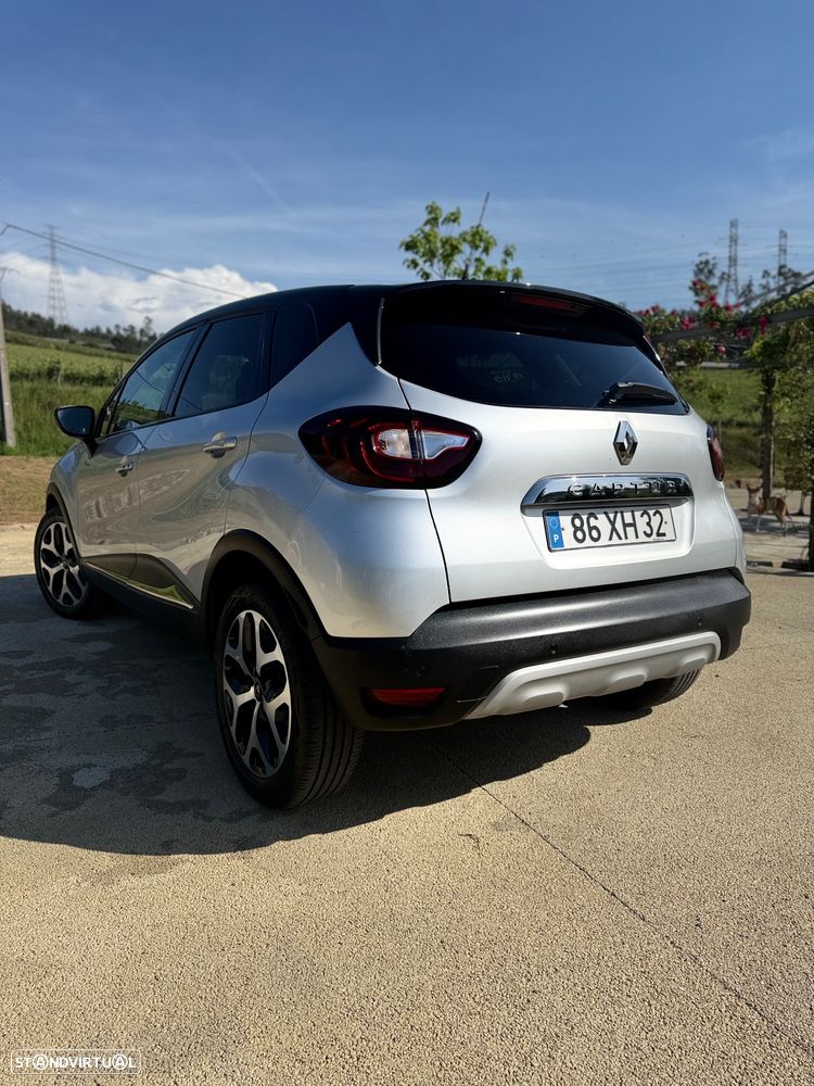 Renault Captur 0.9 TCE Exclusive - 2