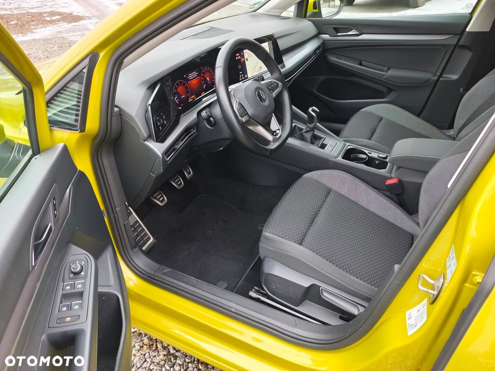 Volkswagen Golf 1.5 eTSI OPF DSG Active - 9