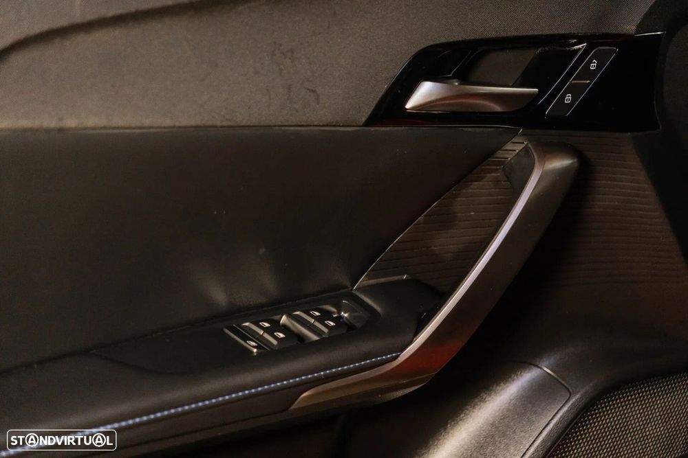 MG MG4 64 kWh Comfort - 32