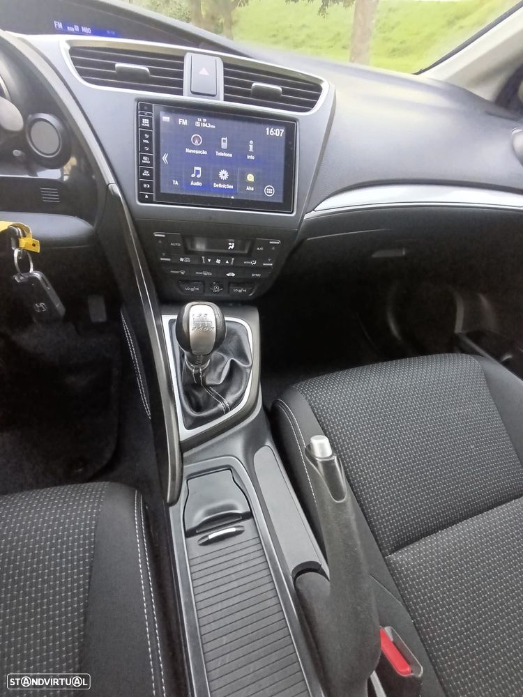 Honda Civic Tourer 1.6 i-DTEC Sport Navi - 35