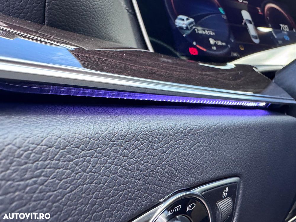 Mercedes-Benz E 300 9G-TRONIC AMG Line - 27