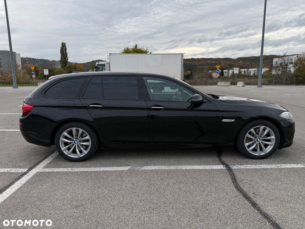 BMW Seria 5 530d xDrive Luxury Line - 9