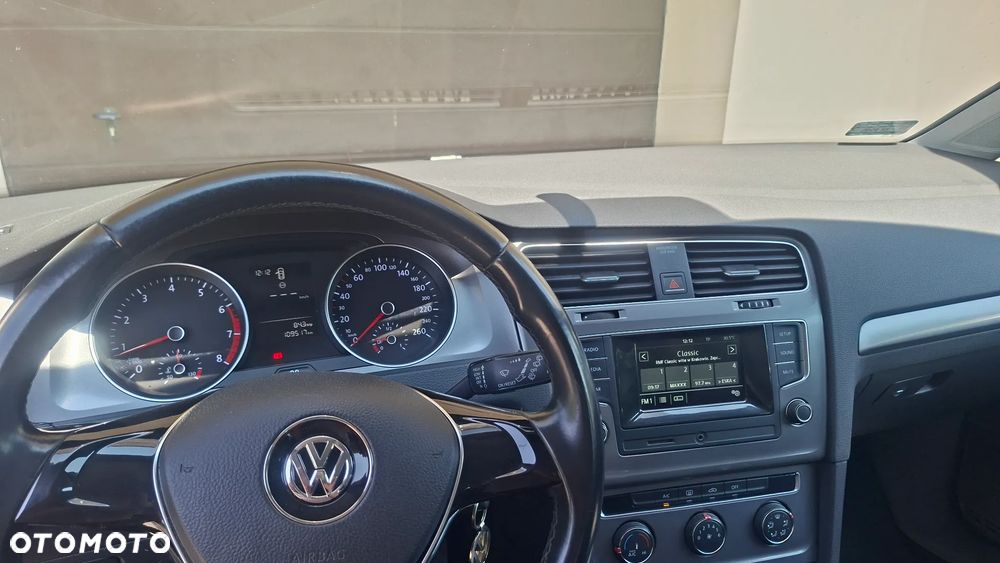 Volkswagen Golf 1.2 TSI BMT Trendline - 10