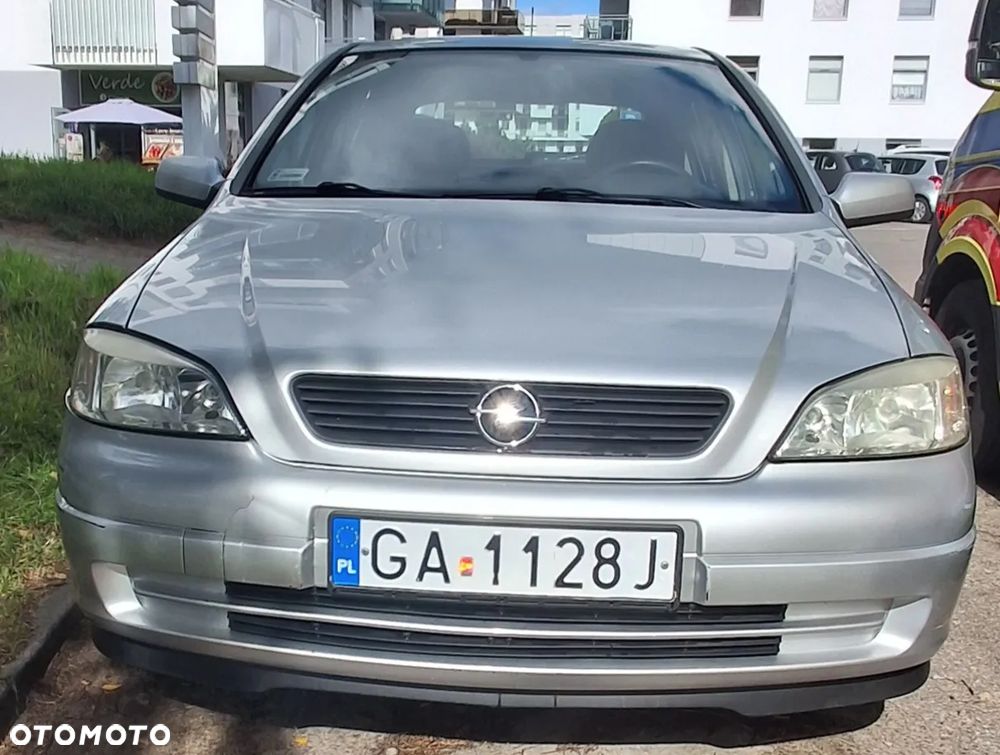 Opel Astra - 2