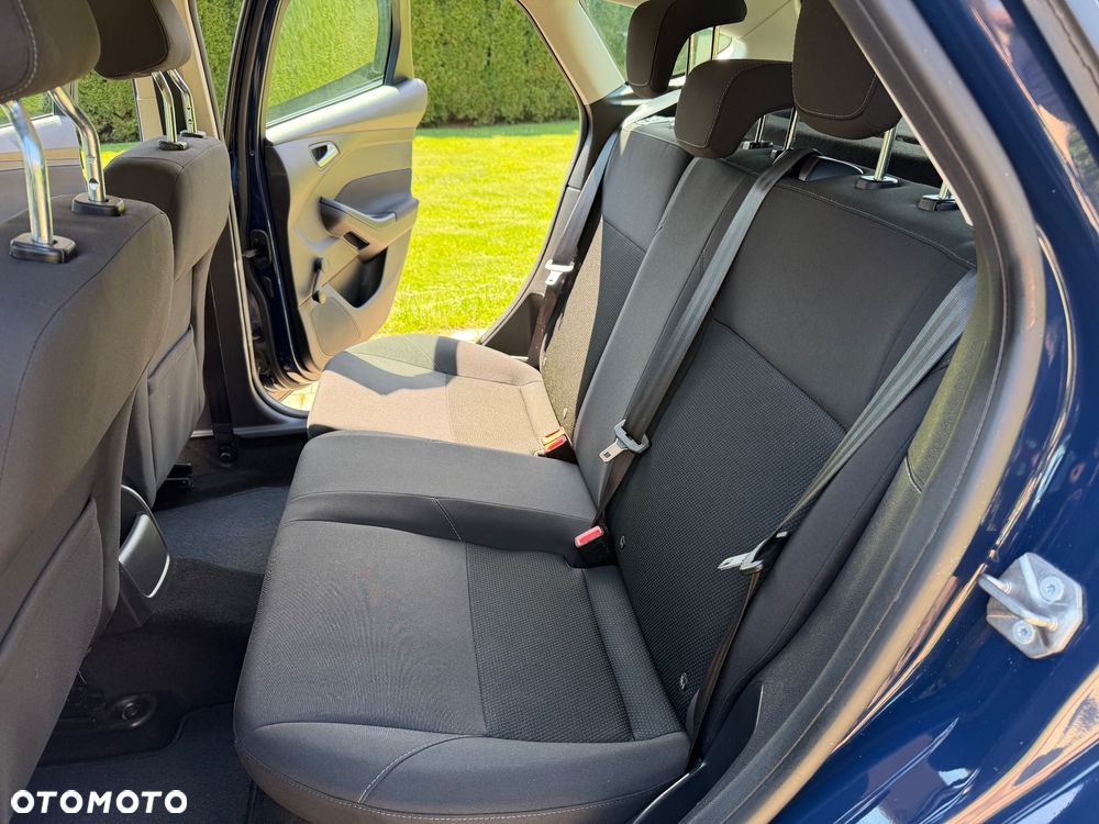 Ford Focus 1.6 Ambiente Start - 37