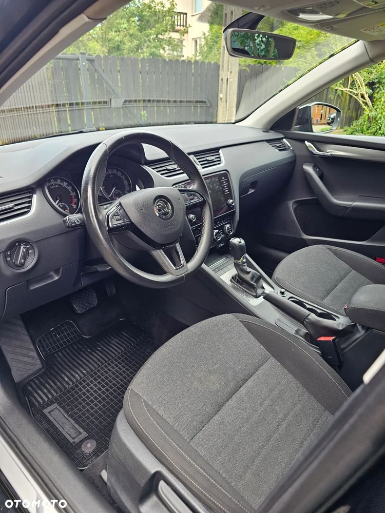 Skoda Octavia 2.0 TDI DSG Soleil - 10