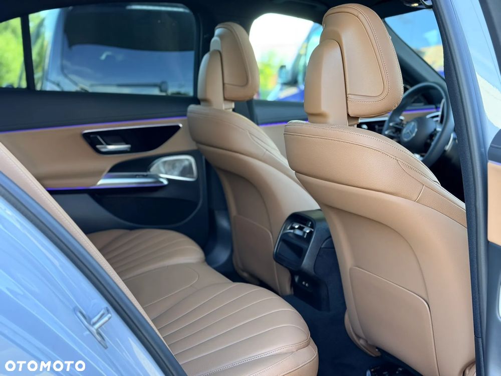 Mercedes-Benz Klasa E - 14