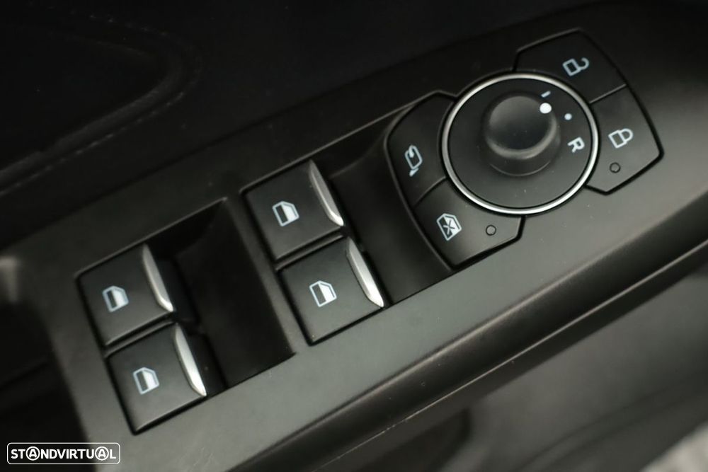 Ford Focus 1.0 EcoBoost MHEV ST-Line X - 20