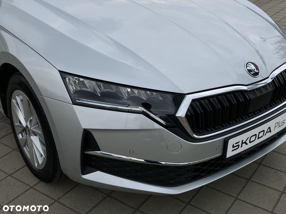 Skoda Octavia 1.5 TSI mHEV Selection DSG - 11