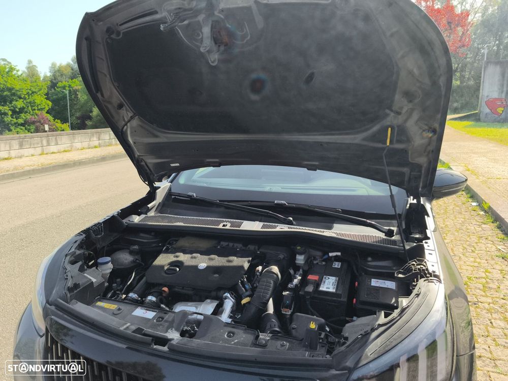 Peugeot 2008 1.5 BlueHDi GT Line EAT8 - 22