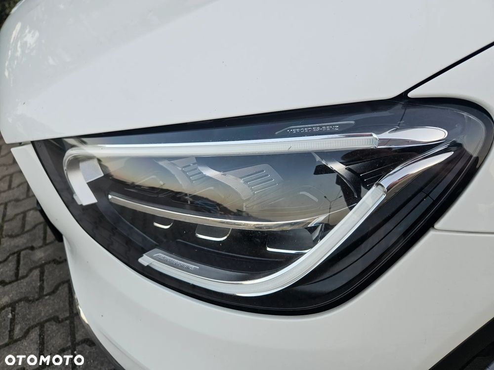 Mercedes-Benz GLC 220 d 4Matic 9G-TRONIC - 11