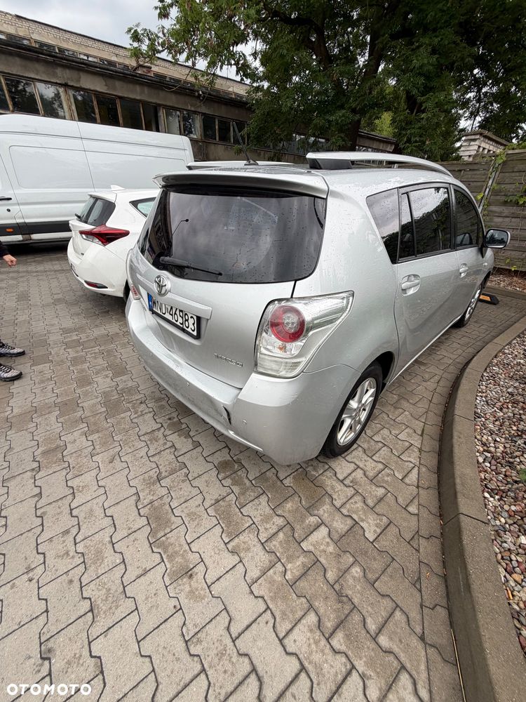 Toyota Verso 2.0 D-4D Luna 7os - 3