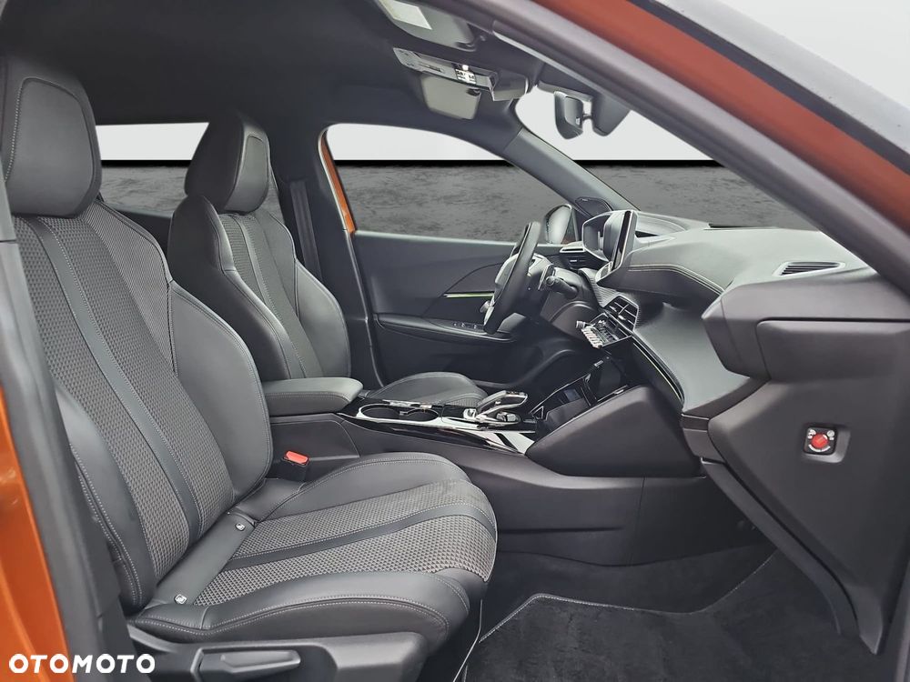 Peugeot 2008 1.2 PureTech GT Line S&S EAT8 - 21