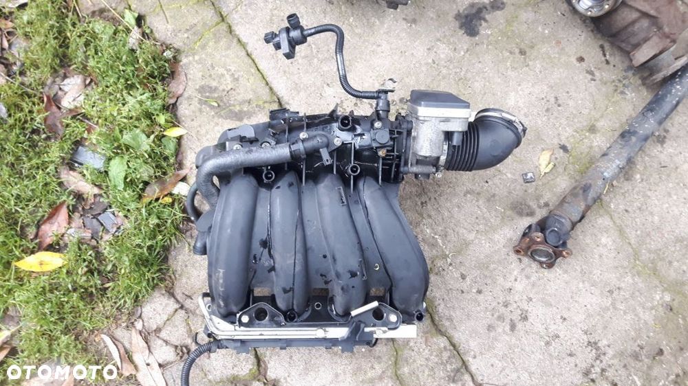 Kolektor ssacy przepustnica BMW E87 E90 1.8i N46B2 - 1