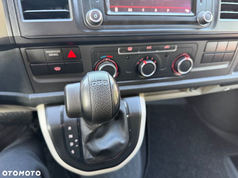 Volkswagen Transporter - 21