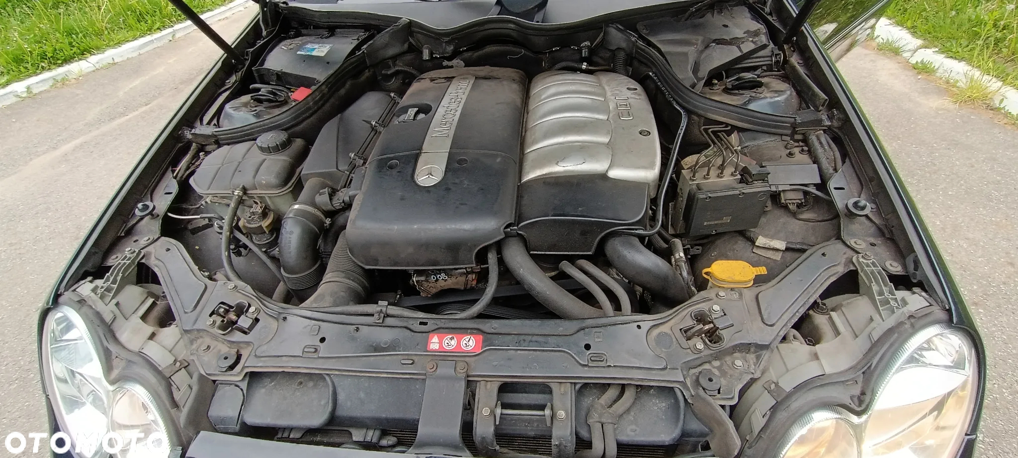 Mercedes-Benz CLK - 12