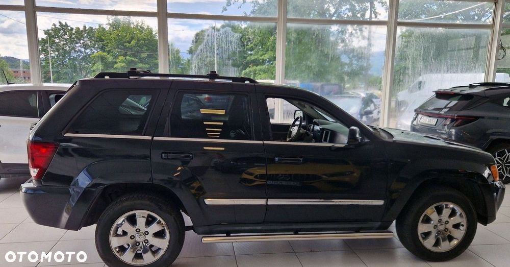 Jeep Grand Cherokee - 13