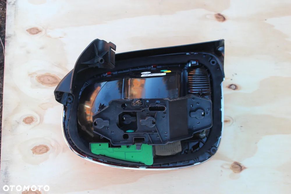 LAMPA TYŁ TYLNA PRAWA USA MINI F55 F56 F57 7297512 2017 - 6