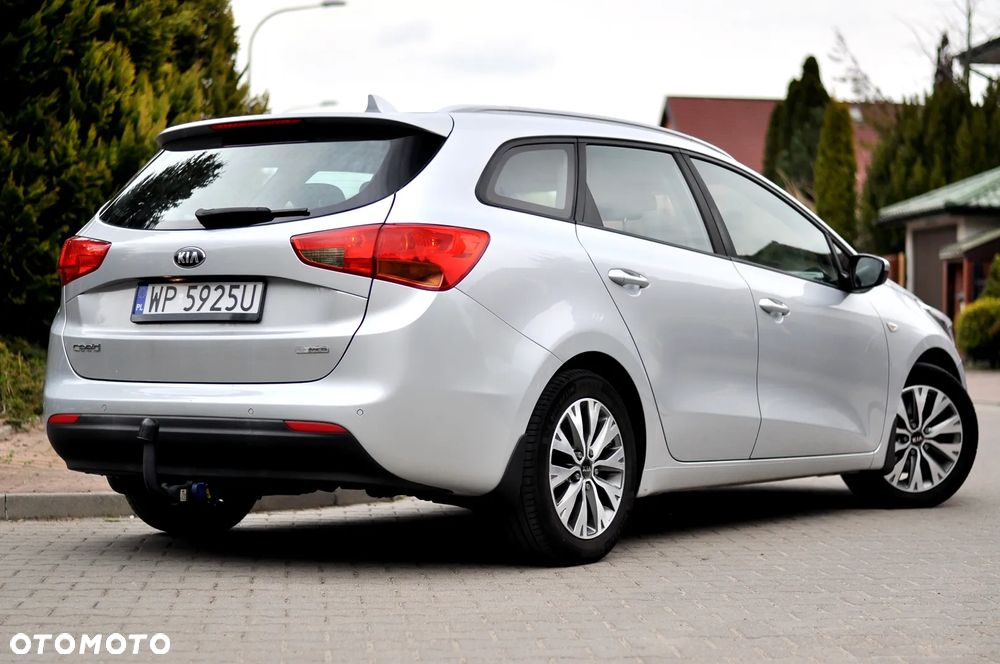 Kia Ceed 1.4 CVVT Dream Team Edition - 14