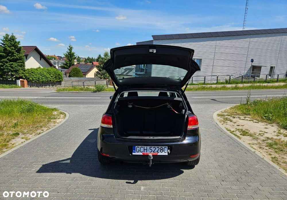 Volkswagen Golf - 25