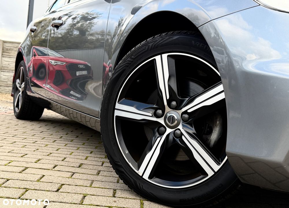 Volvo V40 T4 RDesign - 14