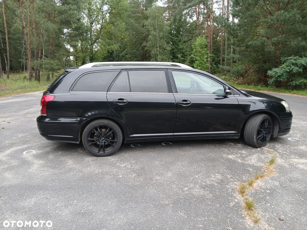 Toyota Avensis 2.0 D-4D - 4